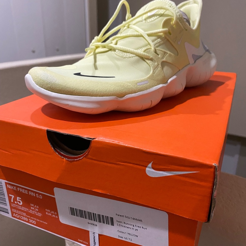 SOLD- Nike Freerun 5.0 - 7.5 - Picture 2 of 5